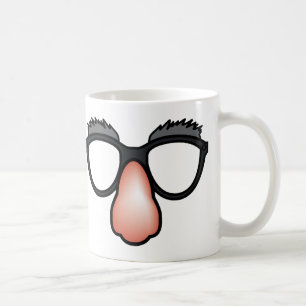 Faux nez et tasse drôle en verre