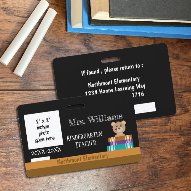 Faux Tableau Noir Badge ID pour Enseignant de la P (Créateur téléchargé)