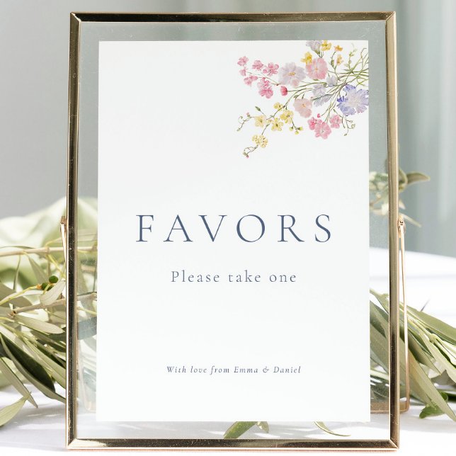 Favoris de mariage avec panneau de table en écritu (Dusty Blue Script Favors Wedding Tabletop Sign)