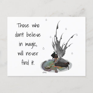 Fée de pluie de garçon avec carte postale de greno