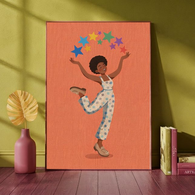 Femme heureuse qui danse avec impression d'art d'é (Créateur téléchargé)