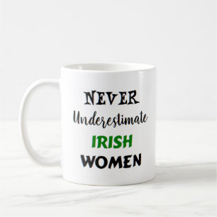 femme irlandaise tasse à café