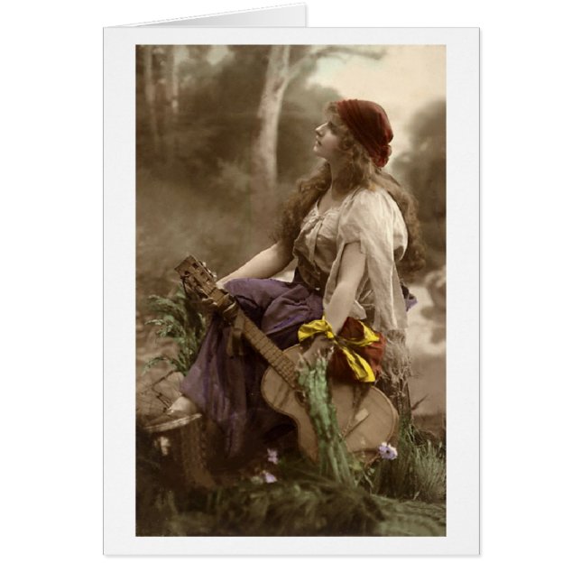 Femme tzigane vintage avec guitare, (Devant)