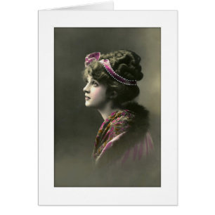 Femme victorienne avec expression d'espoir