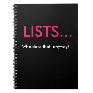 Femmes impressionnantes avec le carnet d'ADHD-