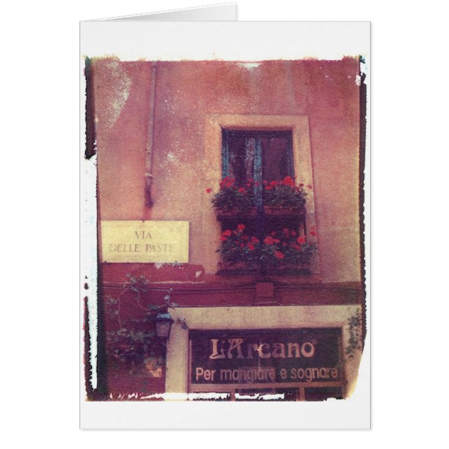 Fenêtre de Rome avec des géraniums (Devant)