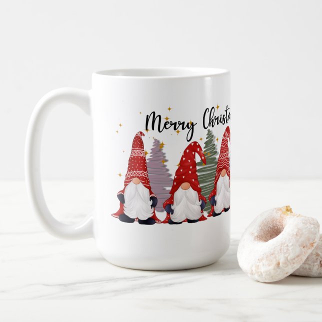 Festif gnome de Noël ajouter monogramme Mug (Avec donut)