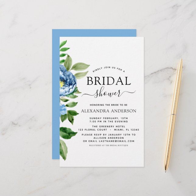 Fête des mariées budgétaire Blue Floral Invitation (Devant/Arrière en situation)