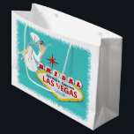 Fête des mariées en Sac cadeau Las Vegas<br><div class="desc">Fête des mariées à Las Vegas Gift Bag,  avec la mariée balançant sur une bague géante en diamant</div>
