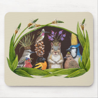 Fête d'oiseaux avec tapis de souris d'écureuil