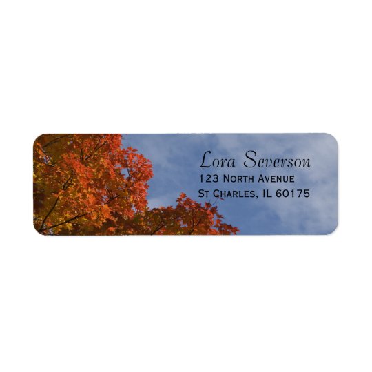 Feuille d'automne et étiquette de adresse de