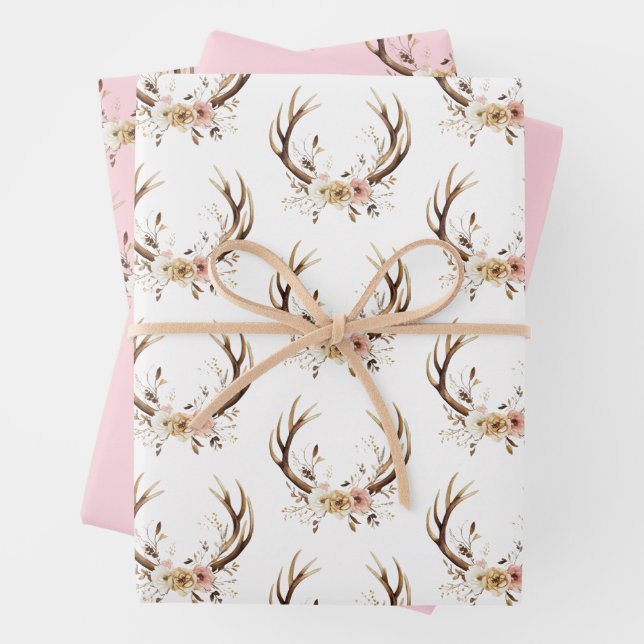 Feuille De Papier Cadeau Antlers de cerfs de fleurs roses Personnalisés (En situation)