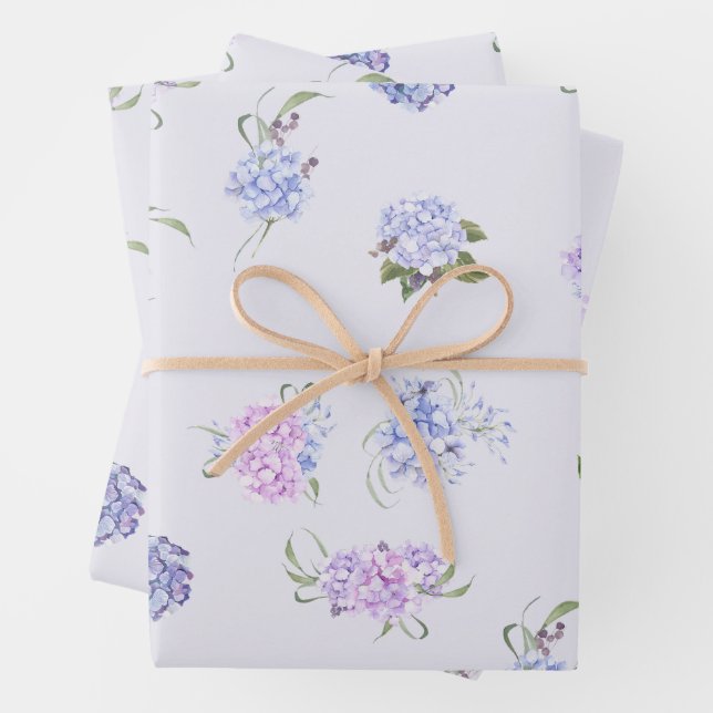 Feuille De Papier Cadeau Aquarelle mixte rose et violet Fleurs d'hydrangée (En situation)