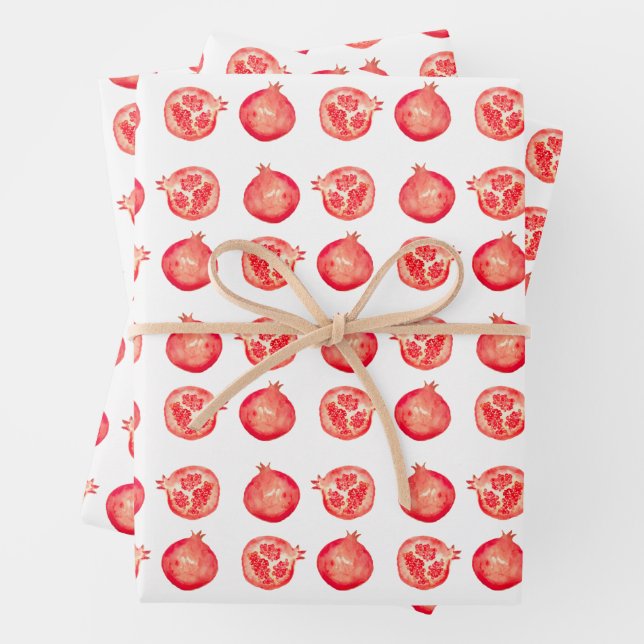 Feuille De Papier Cadeau Aquarelle rouge illustrée à la main (En situation)