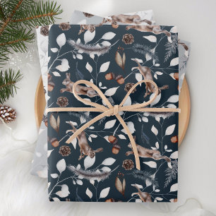 Feuille De Papier Cadeau Aquarelle rustique lièvre sautant hiver