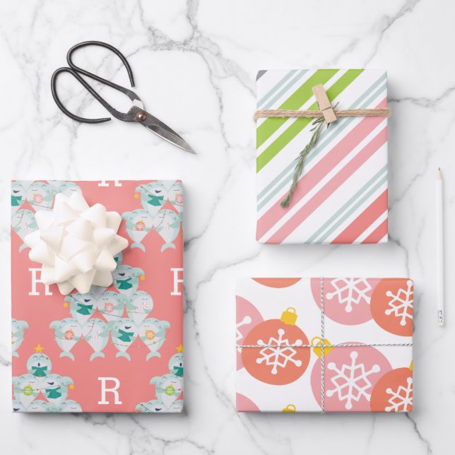 Feuille De Papier Cadeau Arbre de Noël aux requins mignon avec initial (Recto)