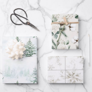 Feuille De Papier Cadeau Arbres de Noël enneigés Fleurs Flocons de neige d'