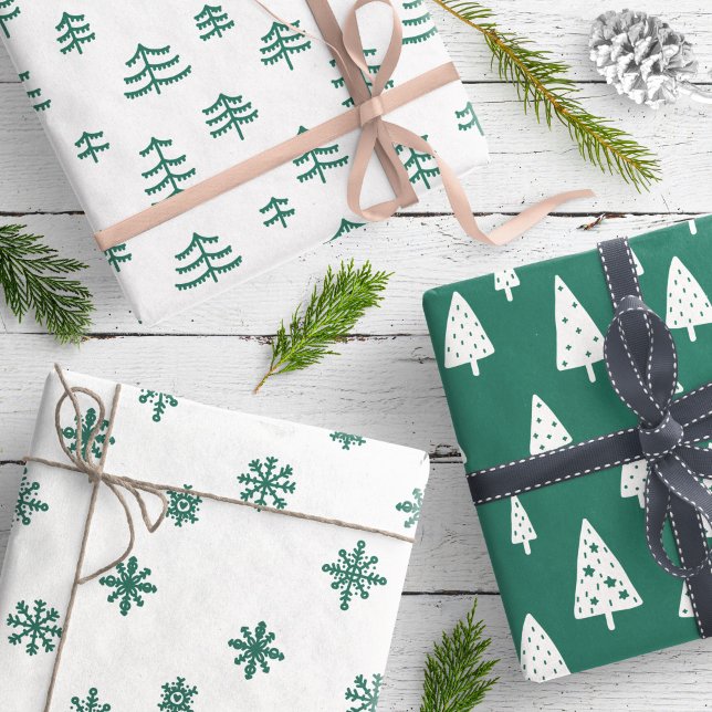 Feuille De Papier Cadeau Arbres de Noël verts et blancs modernes Snowflakes (Créateur téléchargé)