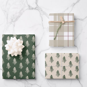 Feuille De Papier Cadeau Arbres de pin rustiques et Noël à carreaux