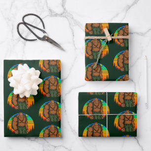 Feuille De Papier Cadeau Aventure de randonnée avec sac à dos Bigfoot drôle