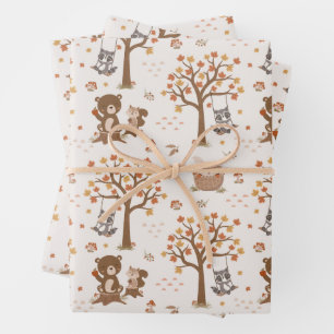 Feuille De Papier Cadeau Baby shower Raccoon d'écureuils pour bébés en bois