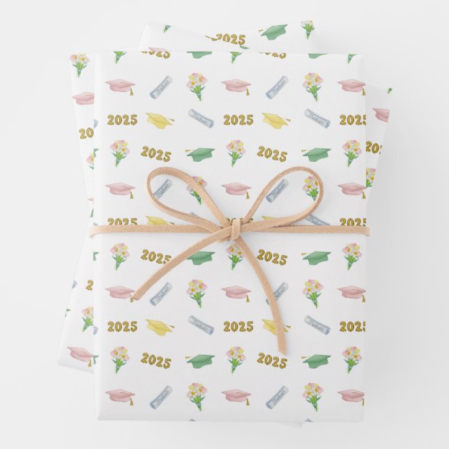Feuille De Papier Cadeau Bac de graduation et ballons Pastel 2025 (En situation)