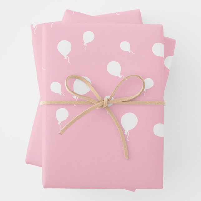 Feuille De Papier Cadeau Ballons blancs sur Pastel Pink (En situation)