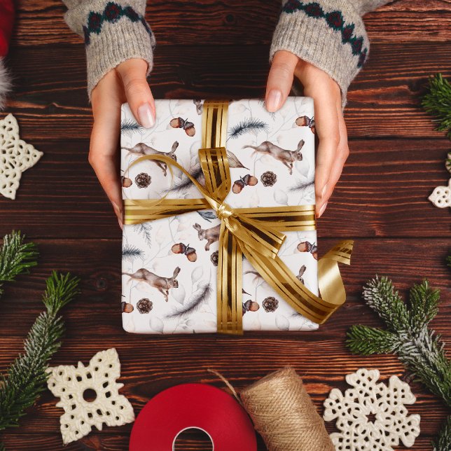 Feuille De Papier Cadeau Beau automne hiver Bois animal (Créateur téléchargé)