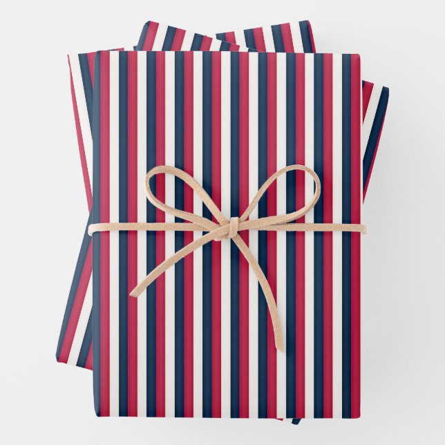 Feuille De Papier Cadeau Blancs rouges et bleus (En situation)