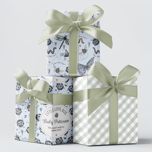 Feuille De Papier Cadeau Bleu mignon et odeur (Cute "Sweet Little Critter" and Personalized Baby Shower "Little Love Bug" Gift Wrap for Baby Boy. )