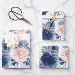 Feuille De Papier Cadeau Bleu poussiéreux et fleurs roses Botanique élégant<br><div class="desc">Botanique bleu poussiéreux et rose motif fleurs aquarelle papiers d'emballage</div>