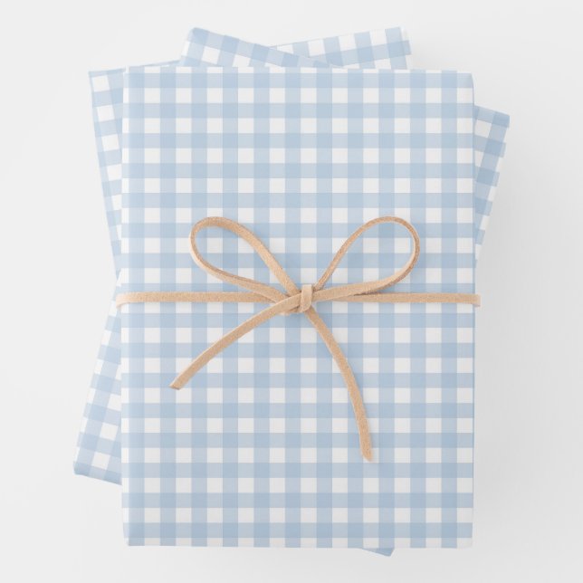 Feuille De Papier Cadeau Blue and White Gingham (En situation)