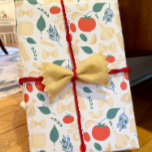 Feuille De Papier Cadeau C’est plus classique, les pâtes et la sauce italie<br><div class="desc">Un imprimé parfait pour vos soirées à thème italiennes - fête d'anniversaire,  douches nuptiales,  bachelorette et dîners de répétition. Un compliment parfait pour un "c’est bien !" Ou "La Vita é Bella". Formes de pâtes dessinées à la main et ingrédients de sauce tomate dans une palette fraîche mais authentique.</div>