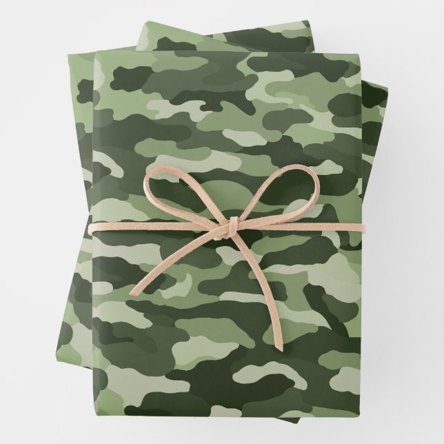 Feuille De Papier Cadeau Camouflage vert olive (En situation)