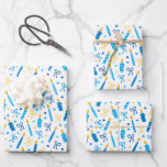 Feuille De Papier Cadeau Chanukah bougies brûlant blanc bleu or<br><div class="desc">Ajoutez un peu de couleur de vacances et pétillez avec ce design amusant de papier d'emballage Chanukah. Convient aux enfants ou aux adultes, aux entreprises ou aux besoins d'enveloppement de cadeaux de famille. Il y a des sacs-cadeaux, du papier-mouchoir et du ruban pour un look Chanukah complet, ou vous pouvez...</div>