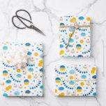 Feuille De Papier Cadeau Chanukah Dreidels Doughnut Gold Blue White<br><div class="desc">Parfois, vous n'avez que quelques articles à emballer pour Chanukah, et vous ne voulez pas acheter un énorme rouleau de papier d'emballage Chanukah qui restera dans votre placard pendant des années. Cette sélection de trois feuilles d'emballage Chanukah est parfaite pour envelopper quelques cadeaux. Trois feuilles séparées de papier d'emballage pour...</div>