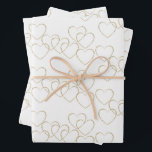 Feuille De Papier Cadeau Charms de cœur décoratifs élégants or et blanc<br><div class="desc">L'œuvre d'art présente de charmants cœurs décoratifs dans un motif élégant dans une palette de couleurs or et blanc. 
Pour toute question,  contactez l'artiste à wafadahdalcreates@gmail.com. © Wafa Y. Dahdal - Tous droits réservés. WD Art</div>