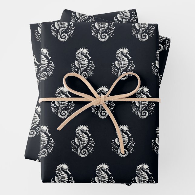 Feuille De Papier Cadeau Cheval de mer noir et blanc (En situation)