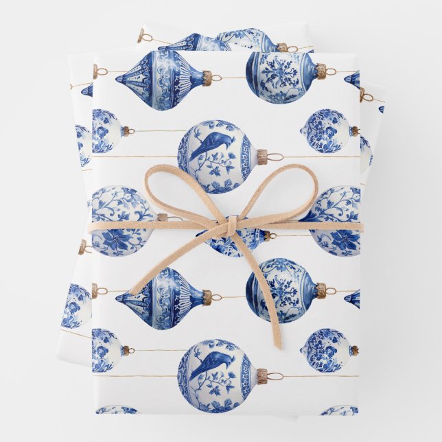 Feuille De Papier Cadeau Chinoiserie Bleu et Blanc ornements de Noël (En situation)