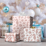 Feuille De Papier Cadeau Christmas Beach Rose Gold Parties scintillant Seah<br><div class="desc">Cet ensemble de papier d'emballage de Noël côtier en bord de mer présente un motif inspiré de l'océan de hippocampes, coquillages et sprigs saints, avec 3 variantes différentes : motif de parties scintillant d'or rose sur arrière - plan rose, motif de parties scintillant d'or rose sur arrière - plan blanc,...</div>