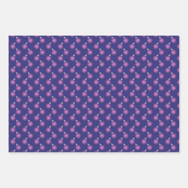 Feuille De Papier Cadeau Christmas Wrapping Paper with Purple Baubles (Devant)
