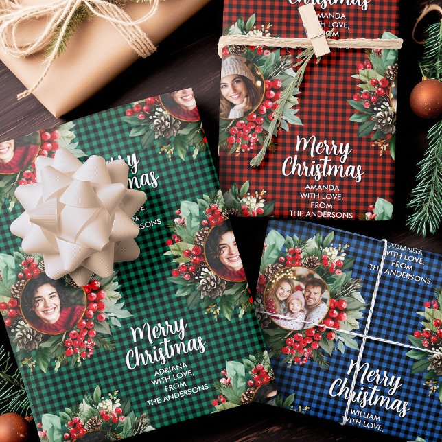 Feuille De Papier Cadeau Christmas Wreath Plaids Family Photos Personalized (Christmas Wreath Plaids Family Photos Personalized Wrapping Paper Sheets)