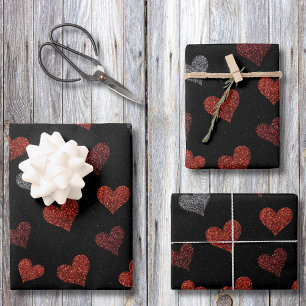 Feuille De Papier Cadeau Cœurs argentés et bordeaux sur fond noir