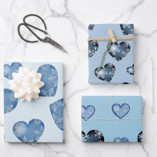 Feuille De Papier Cadeau Coeurs d'hiver bleu avec flocons de neige