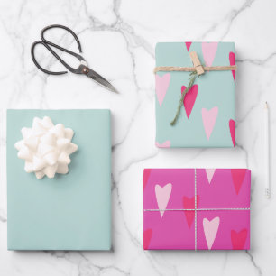 Feuille De Papier Cadeau Cœurs modernes motif croix roses et cœurs
