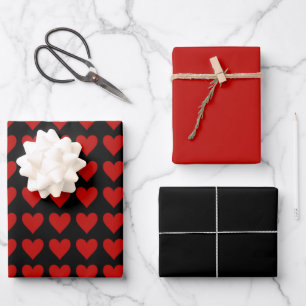 Feuille De Papier Cadeau Coeurs rouges sur Noirs avec solides