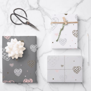 Feuille De Papier Cadeau Coeurs scandinaves rose et gris