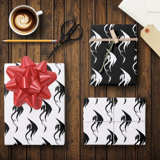 Feuille De Papier Cadeau Conception d'illustration de dragon tribal noir et (Créateur téléchargé)