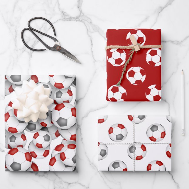 Feuille De Papier Cadeau coordination sport set rouge gris ballons de footb (Recto)