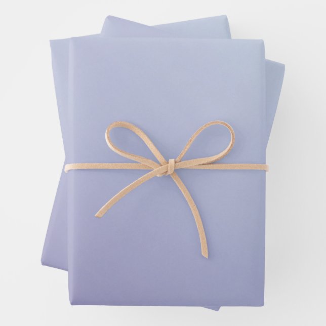 Feuille De Papier Cadeau Couleur Lilac de lumière dégradante (En situation)